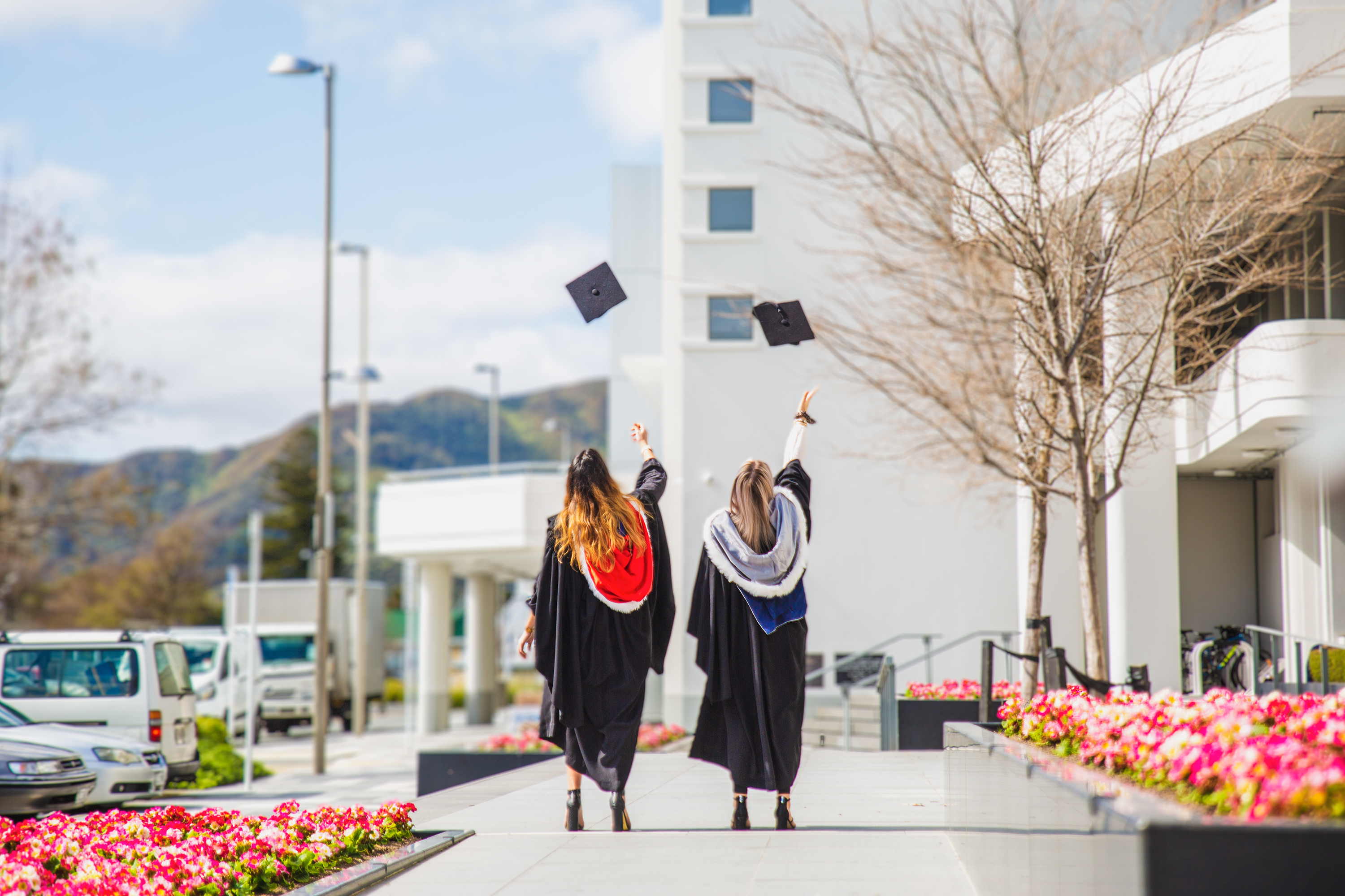 Apple to Graduate LHEC Whitireia